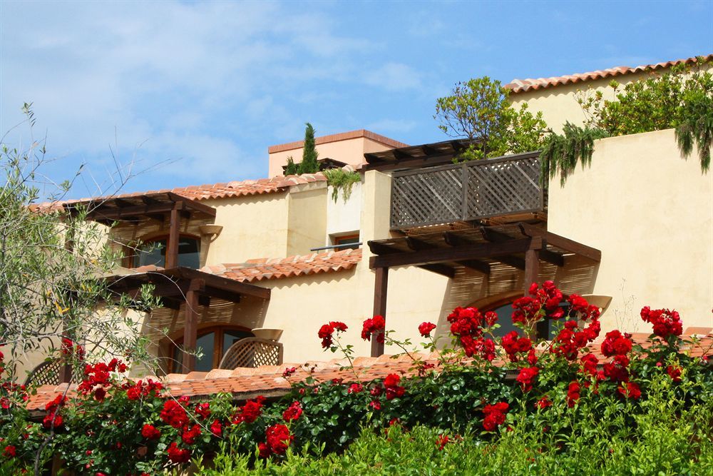 Hotel TH Chia - Parco Torre Chia Esterno foto